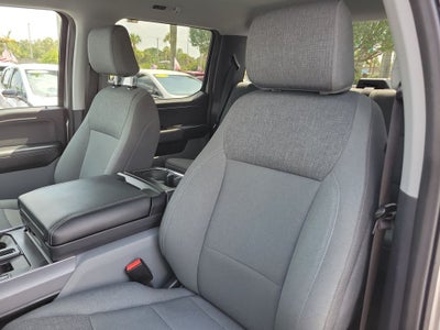2024 Ford F-150 Lightning Flash