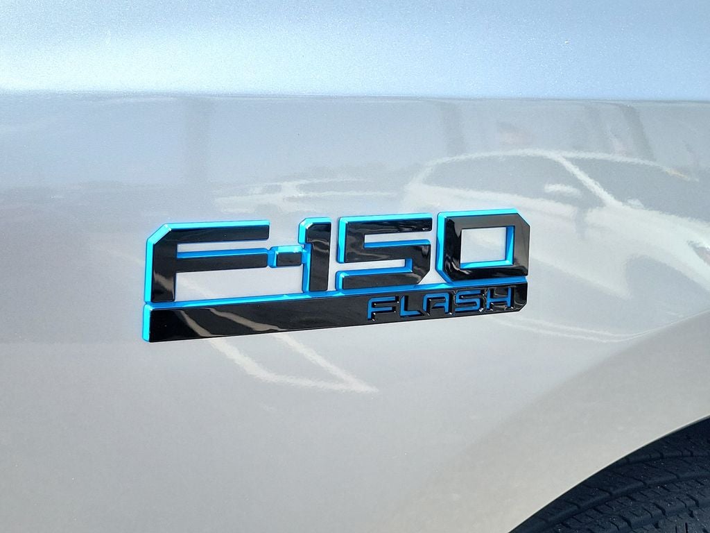2024 Ford F-150 Lightning Flash