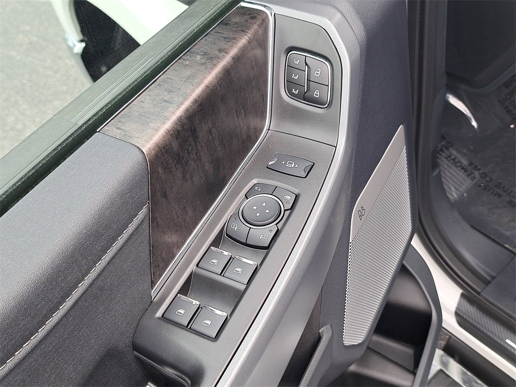 2024 Ford Super Duty F-250 Pickup Lariat