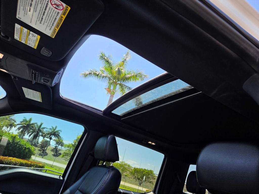 2022 Ford Super Duty F-350 SRW Pickup Lariat