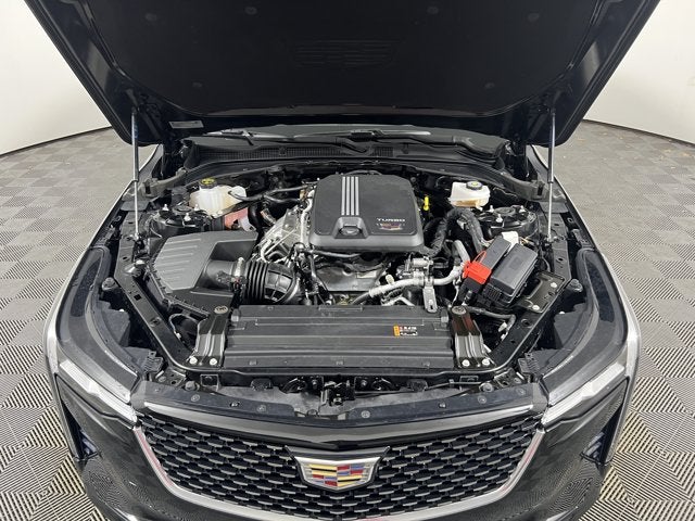 2024 Cadillac CT4 4dr Sdn Luxury