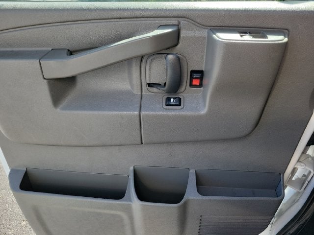 2021 Chevrolet Express 3500 Work Van Cutaway