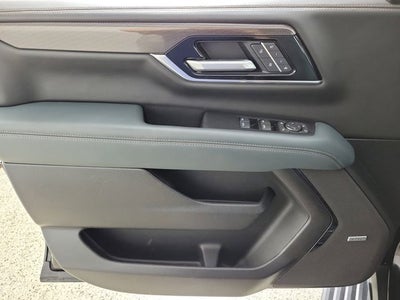 2025 GMC Yukon XL AT4