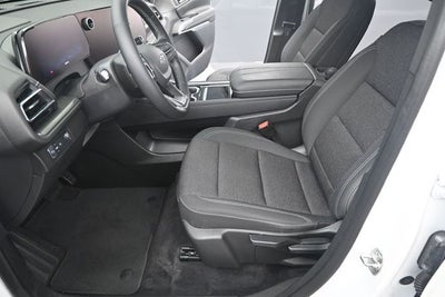 2024 Chevrolet Traverse LS