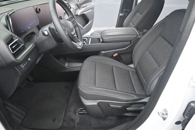 2024 Chevrolet Traverse LS