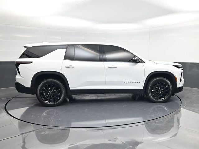 2024 Chevrolet Traverse LS