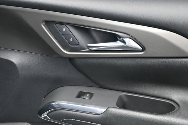 2024 Chevrolet Traverse LS