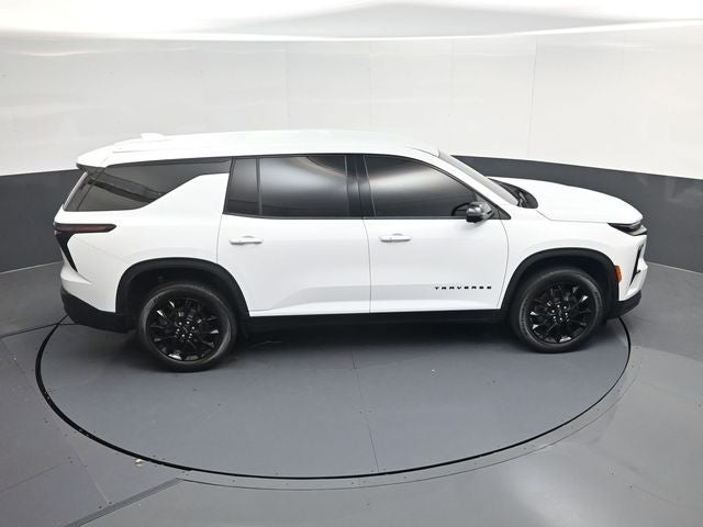 2024 Chevrolet Traverse LS