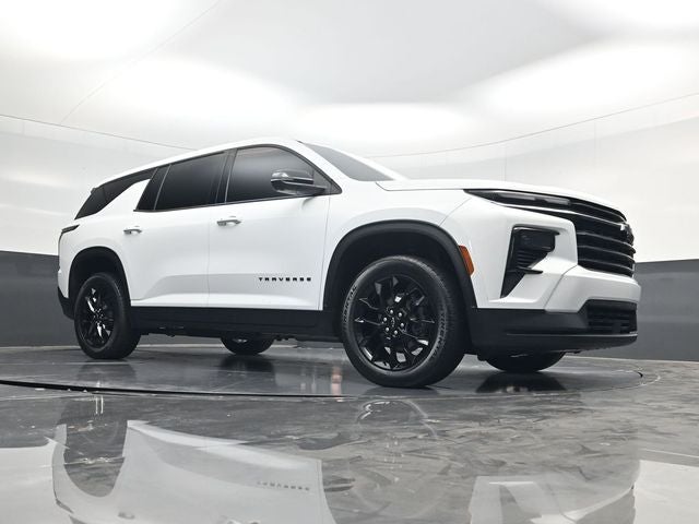 2024 Chevrolet Traverse LS