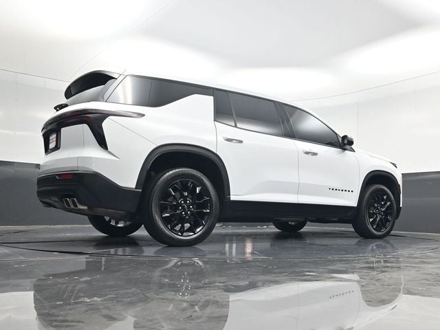 2024 Chevrolet Traverse LS