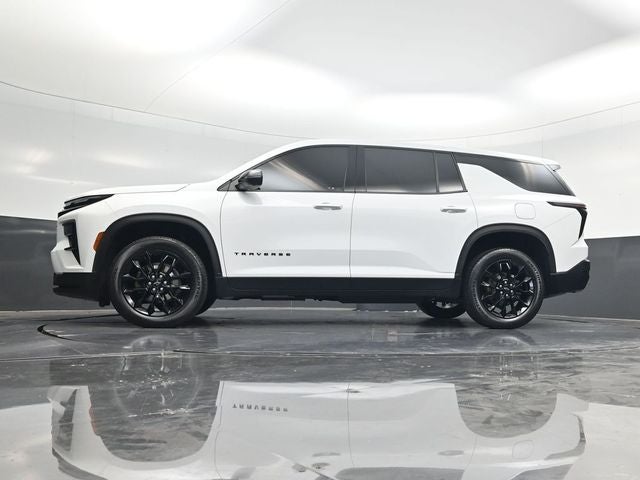 2024 Chevrolet Traverse LS