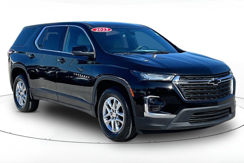 2023 Chevrolet Traverse LS