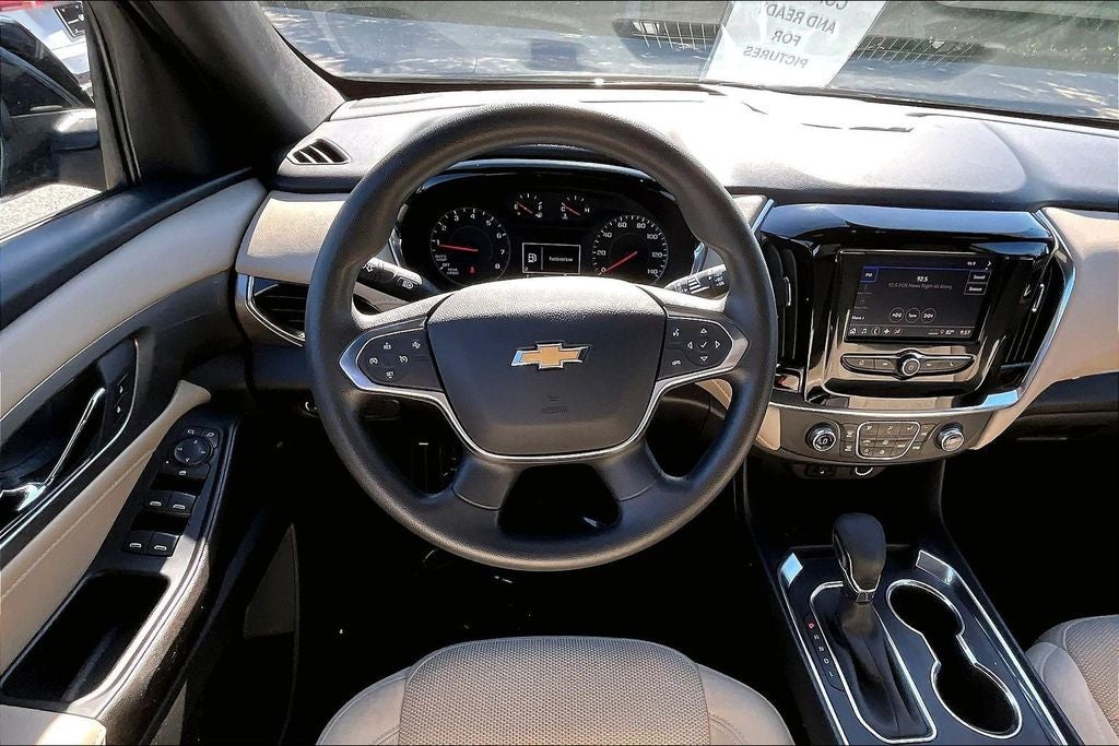2023 Chevrolet Traverse LS