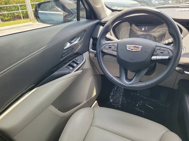 2021 Cadillac XT4 Premium Luxury