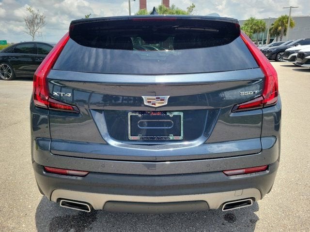 2021 Cadillac XT4 Premium Luxury