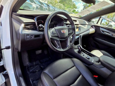 2022 Cadillac XT5 Luxury