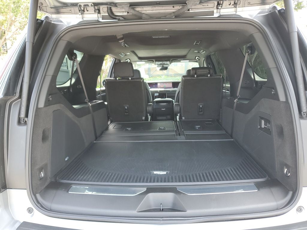2025 Cadillac Escalade ESV Sport