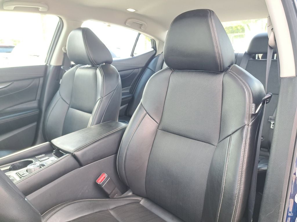 2022 Nissan Maxima SV