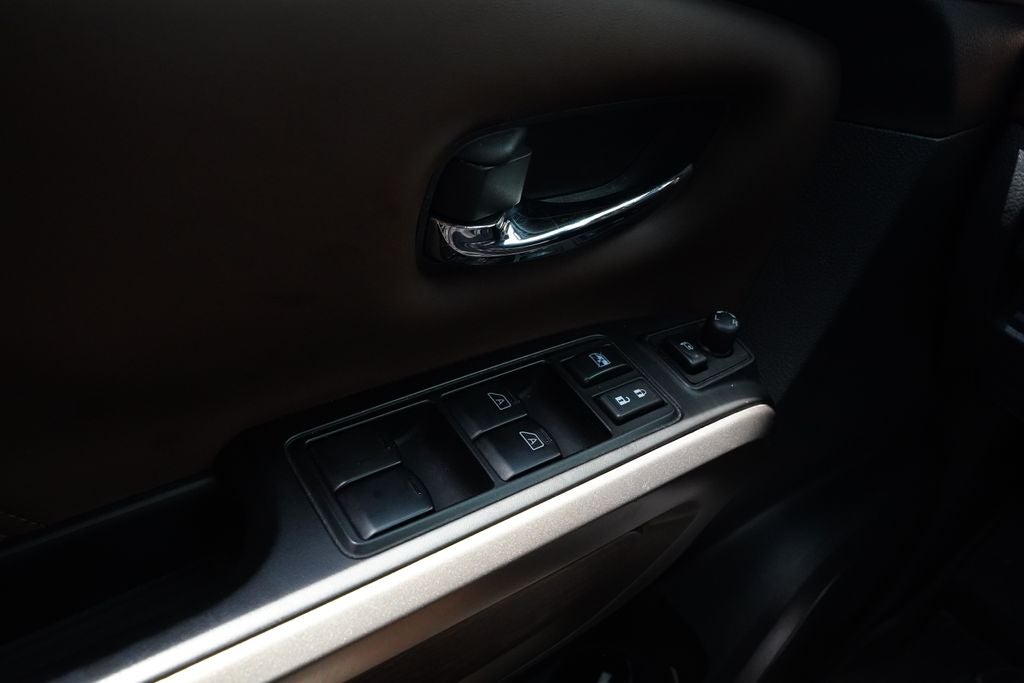 2024 Nissan Titan Platinum Reserve