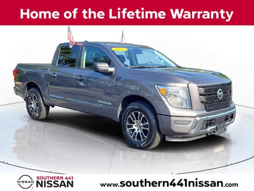 2022 Nissan Titan SV