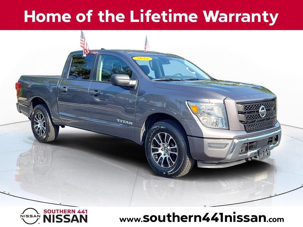 2022 Nissan Titan SV