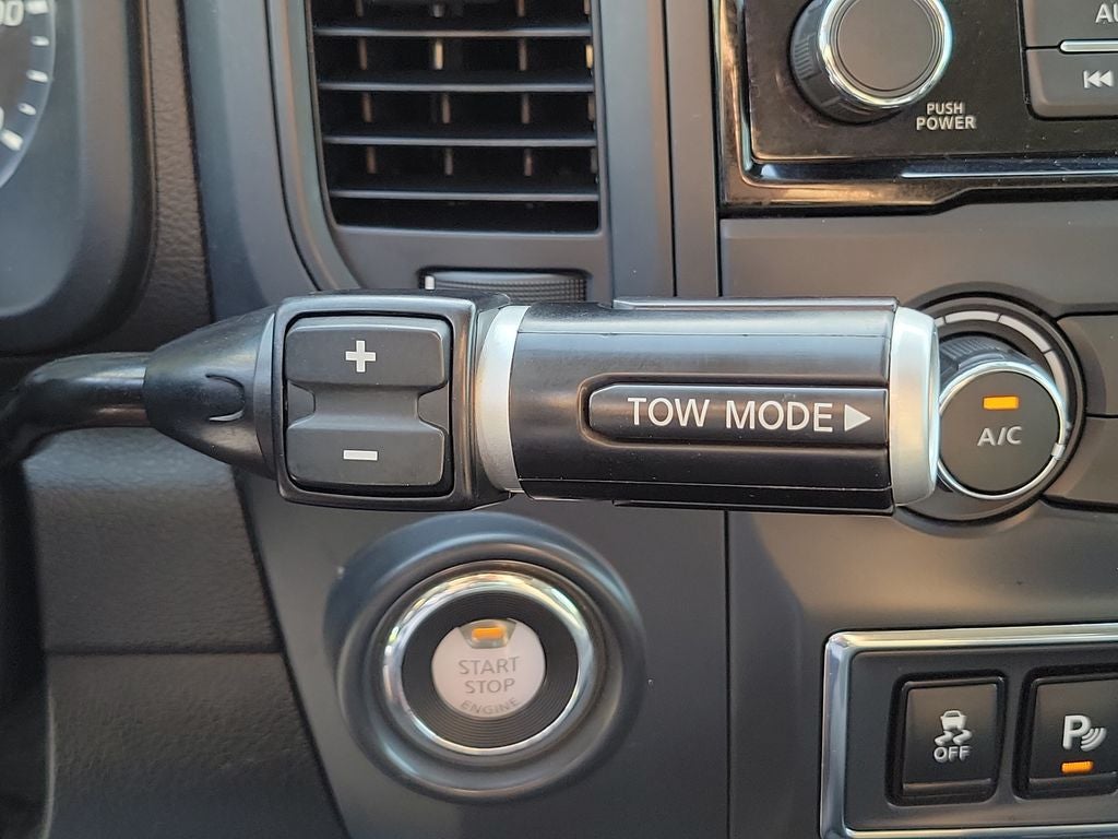 2022 Nissan Titan SV