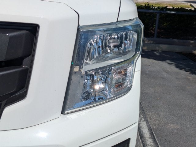 2021 Nissan Titan SV