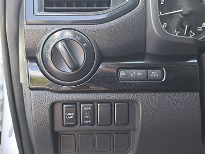 2024 Nissan Titan XD SV