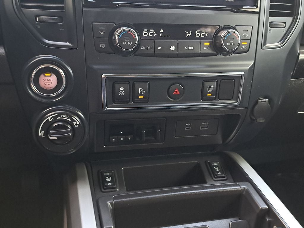 2024 Nissan Titan XD SV