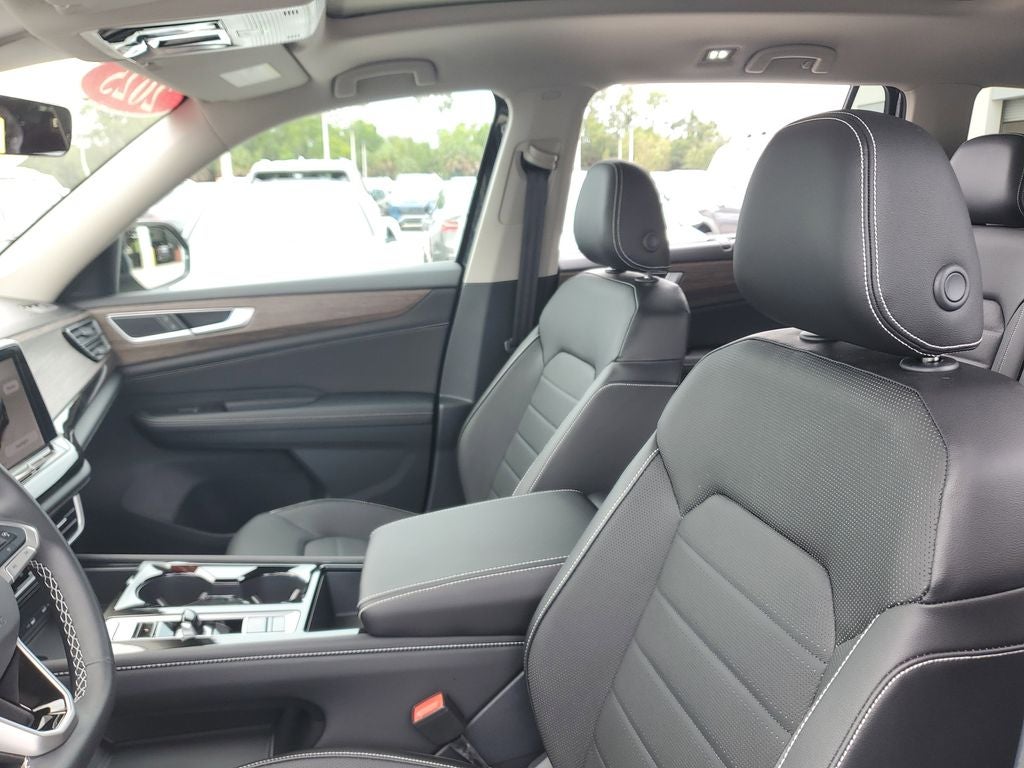 2025 Volkswagen Atlas 2.0T SEL