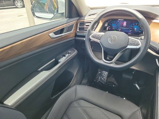 2024 Volkswagen Atlas 2.0T SE