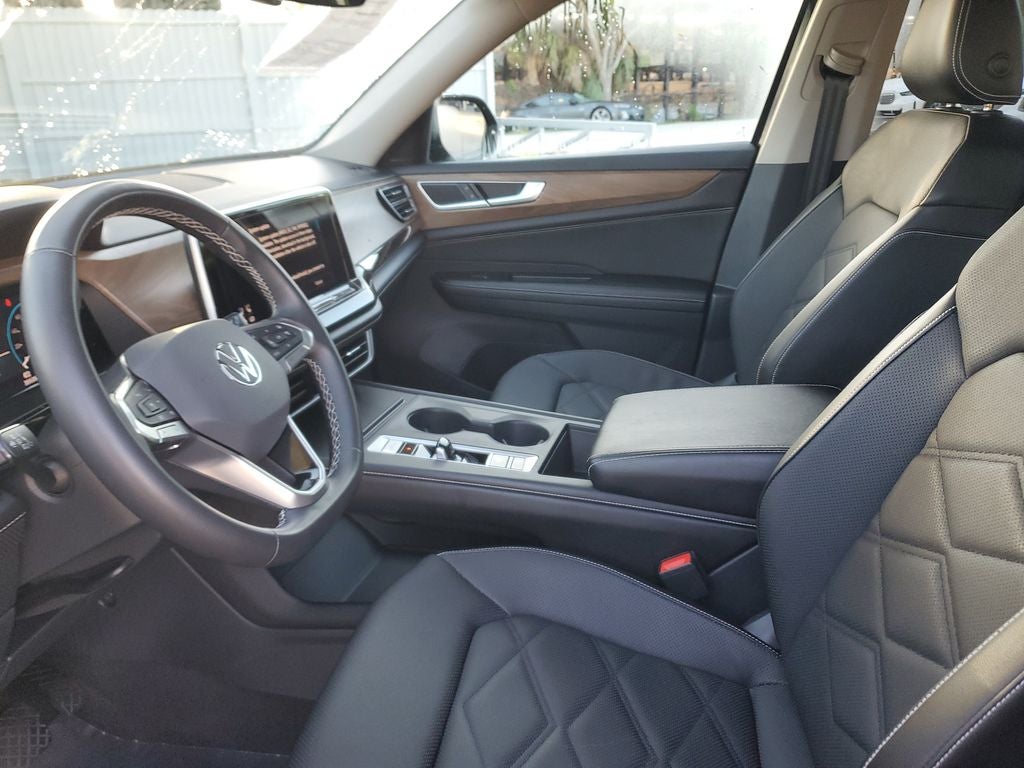 2024 Volkswagen Atlas 2.0T SE