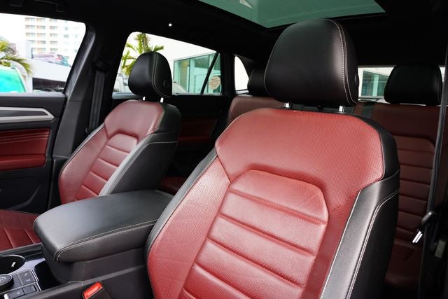 2022 Volkswagen Atlas Cross Sport 3.6L V6 SEL Premium R-Line