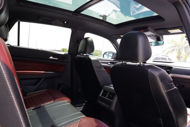 2022 Volkswagen Atlas Cross Sport 3.6L V6 SEL Premium R-Line