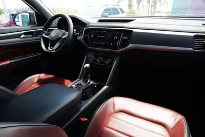 2022 Volkswagen Atlas Cross Sport 3.6L V6 SEL Premium R-Line