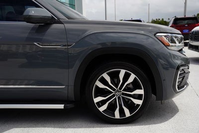 2022 Volkswagen Atlas Cross Sport 3.6L V6 SEL Premium R-Line