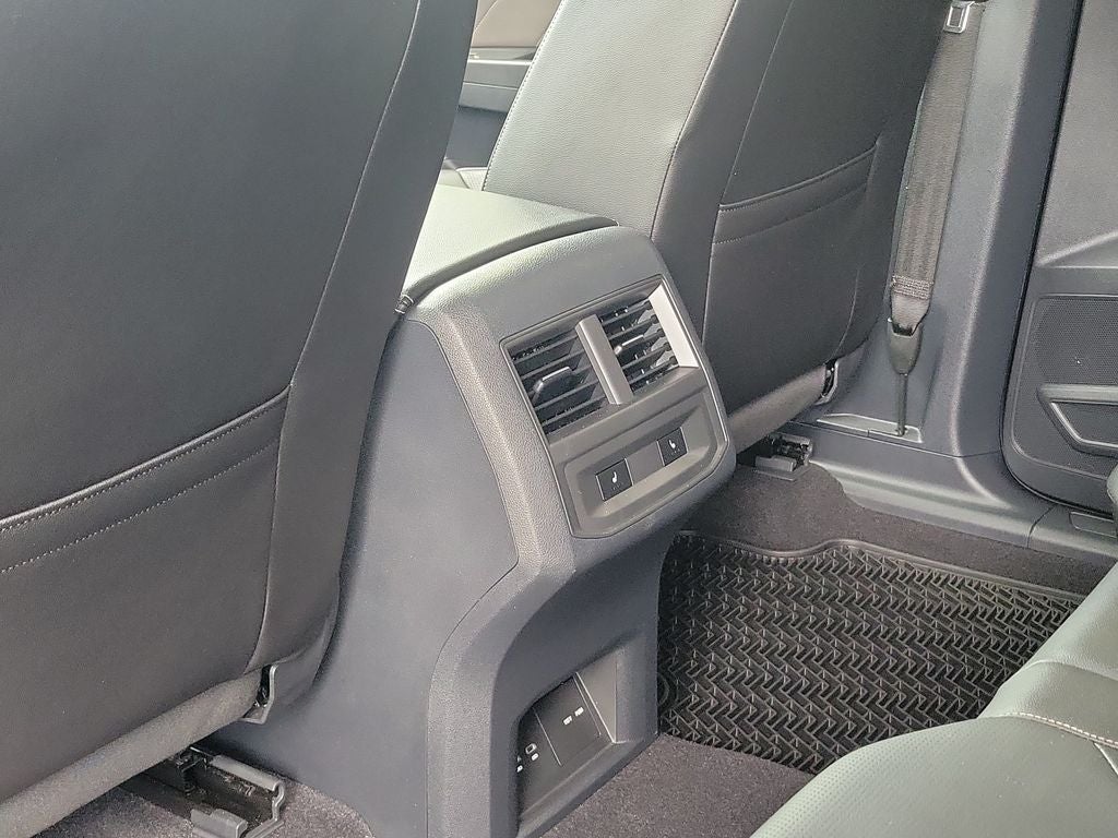 2023 Volkswagen Atlas Cross Sport 3.6L V6 SEL Premium R-Line