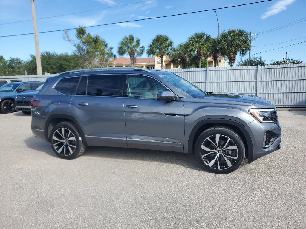 2024 Volkswagen Atlas 2.0T SEL Premium R-Line