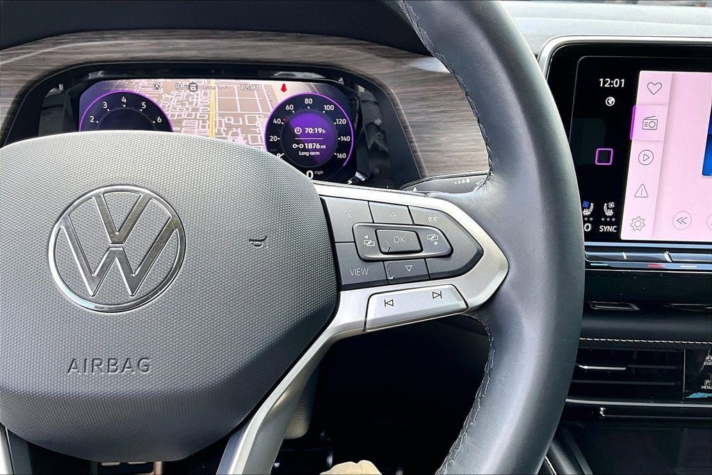 2024 Volkswagen Atlas 2.0T SEL Premium R-Line