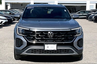 2025 Volkswagen Atlas Cross Sport 2.0T SE w/Technology