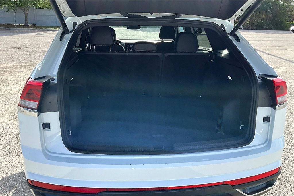 2025 Volkswagen Atlas Cross Sport 2.0T SE w/Technology