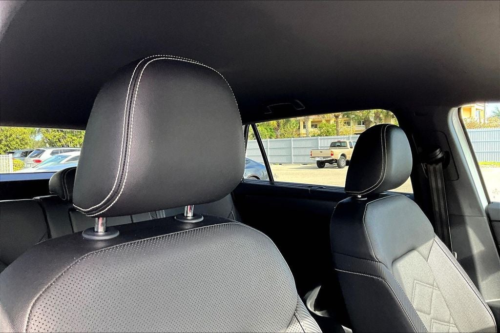 2025 Volkswagen Atlas Cross Sport 2.0T SE w/Technology