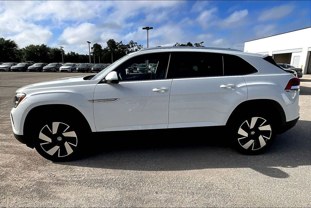 2025 Volkswagen Atlas Cross Sport 2.0T SE w/Technology