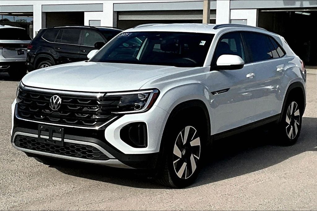 2025 Volkswagen Atlas Cross Sport 2.0T SE w/Technology