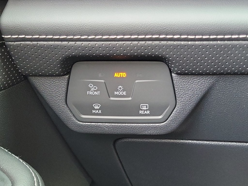 2026 Volkswagen Atlas SE w/Technology
