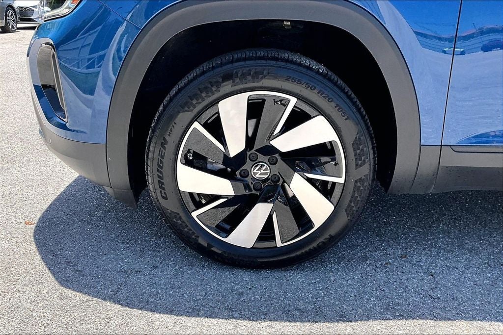 2025 Volkswagen Atlas Cross Sport 2.0T SE w/Technology