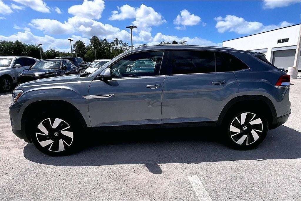 2025 Volkswagen Atlas Cross Sport 2.0T SE w/Technology