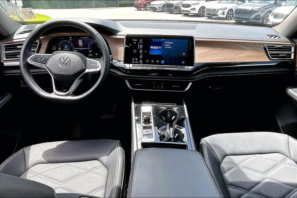 2024 Volkswagen Atlas 2.0T SE w/Technology