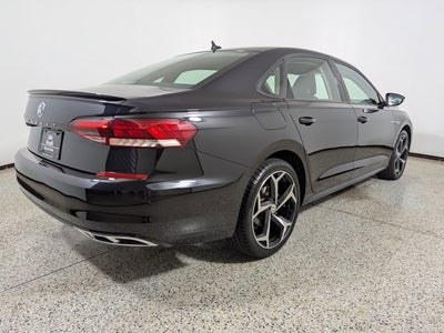 2020 Volkswagen Passat 2.0T R-Line Auto