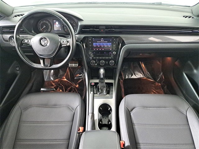 2022 Volkswagen Passat 2.0T R-Line